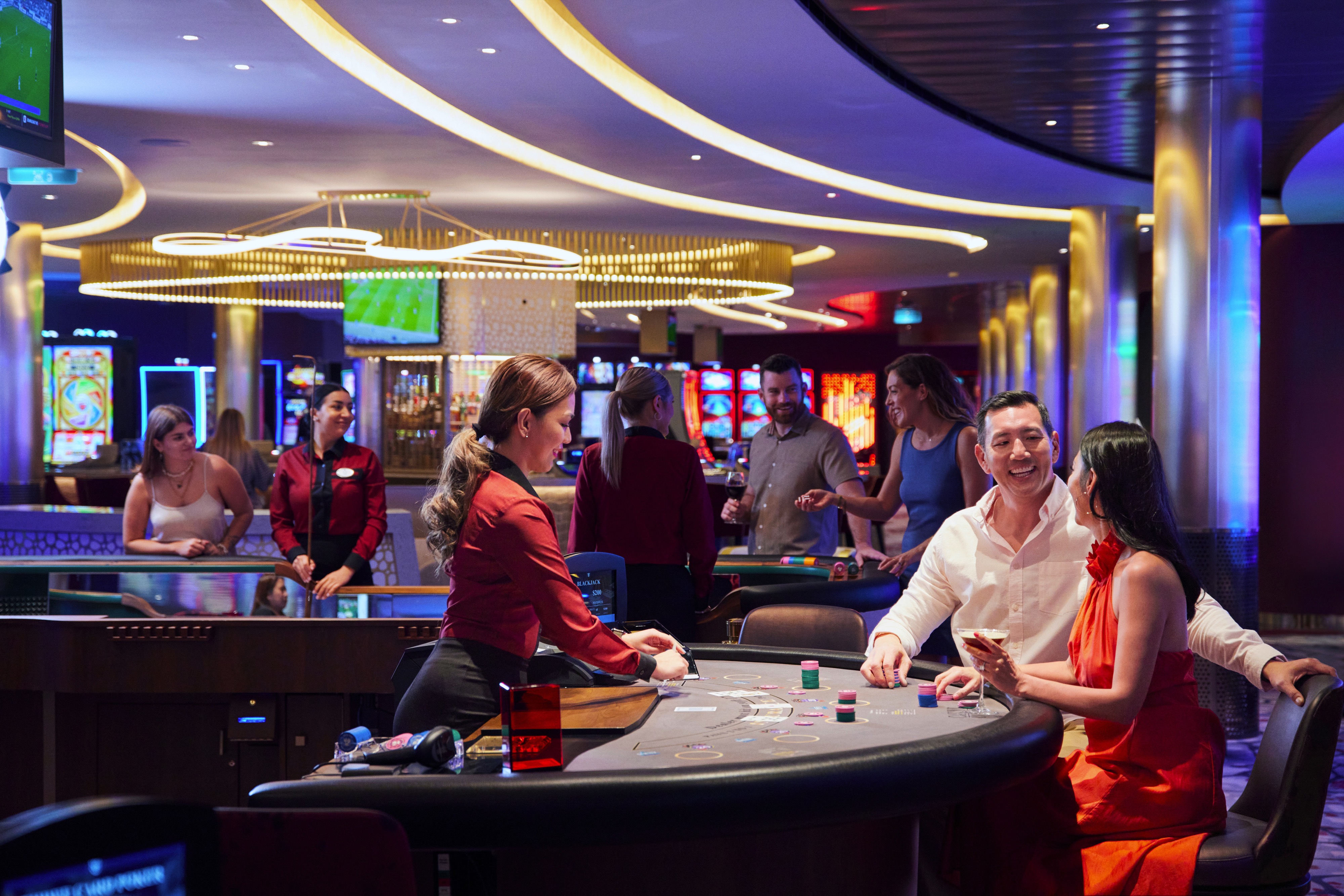 Icon of the Seas - Casino Royale℠